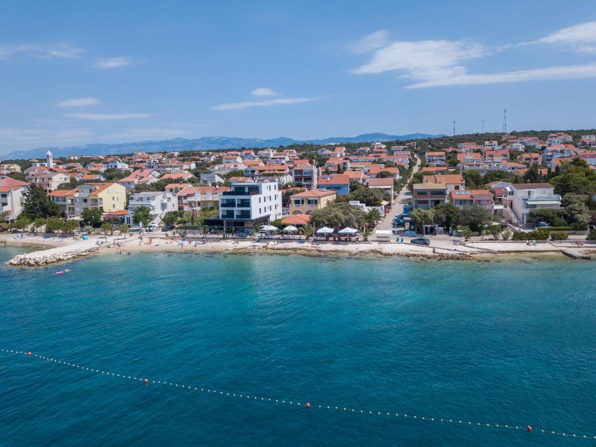 Apartmani Plazibat Mandre Luaran gambar