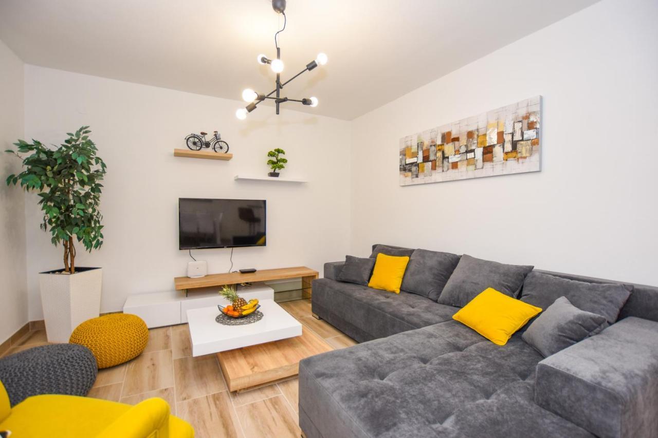 Apartmani Plazibat Mandre Luaran gambar
