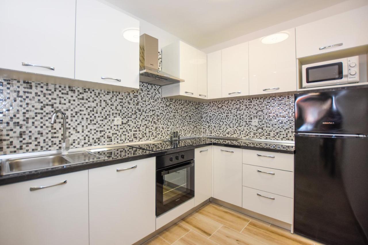 Apartmani Plazibat Mandre Luaran gambar