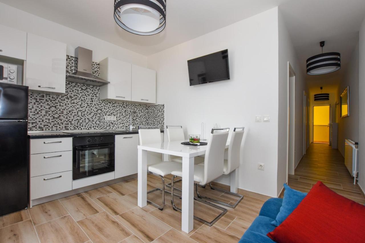 Apartmani Plazibat Mandre Luaran gambar