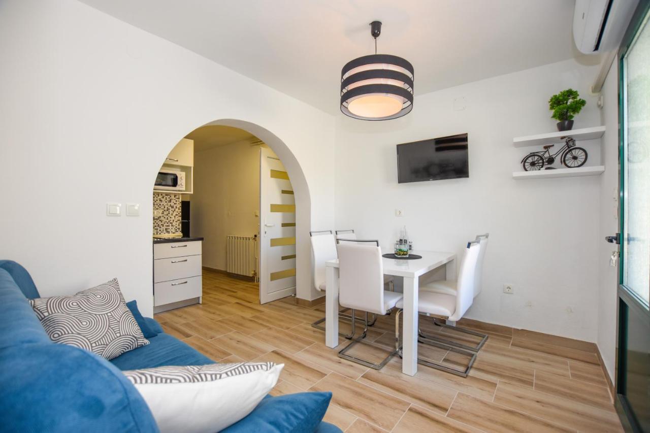 Apartmani Plazibat Mandre Luaran gambar