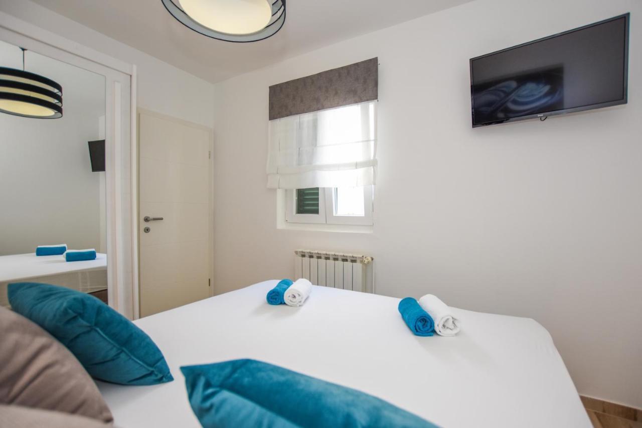 Apartmani Plazibat Mandre Luaran gambar